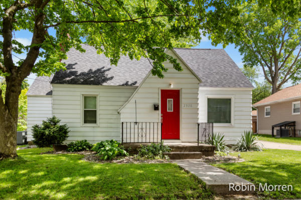 2526 FOREST GROVE AVE SW, WYOMING, MI 49519 - Image 1