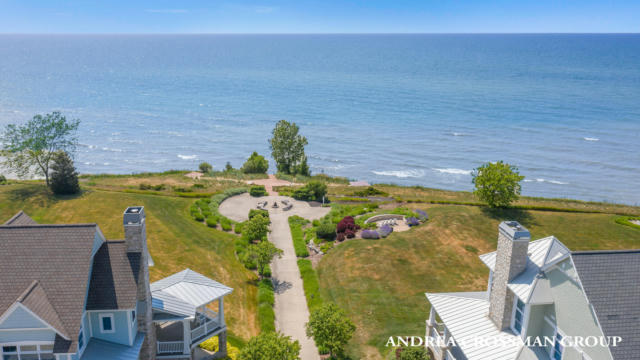 692 WATERS EDGE # 16, SOUTH HAVEN, MI 49090, photo 4 of 26