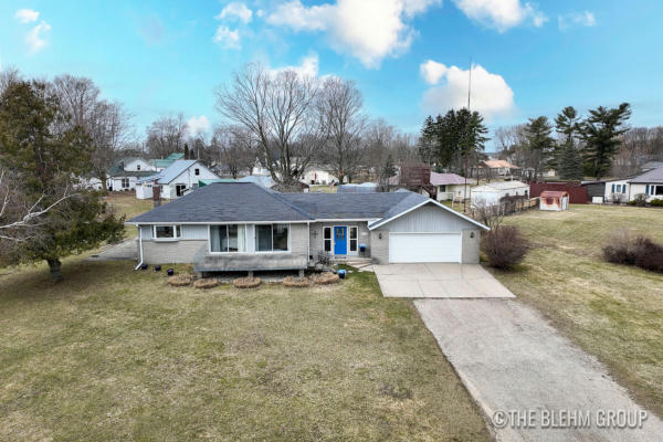 92 N LINCOLN AVE, LAKEVIEW, MI 48850, photo 4 of 57